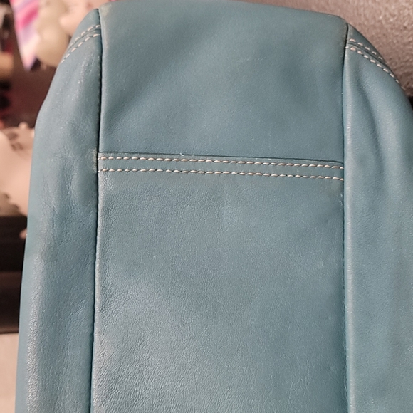 Blue Leather Shoulder Bag - Picture 9 of 10
